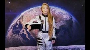 Самсонова Мария читает стихотворение В. Бирюкова