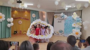 ТАНЕЦ ❀ "Ромашковое поле" ❀. Трогательное выступление детей