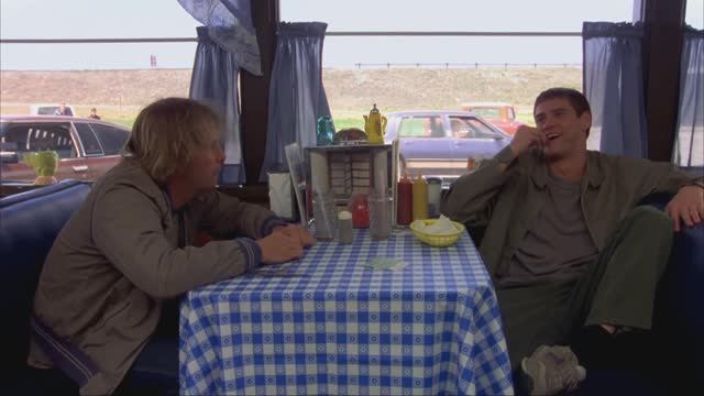 Новые друзья оплатили обед 🍔🧂