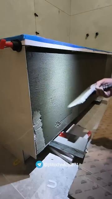 Когда плиточнику становится скучно.