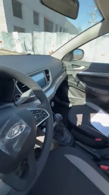 Веста серебристая 2026 год комплектация Лайф!