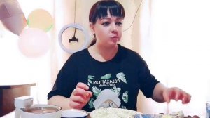 Мукбанг/Болталка/Еда/Пока убирала со стала мои любимки решили заснять свой мукбанг.