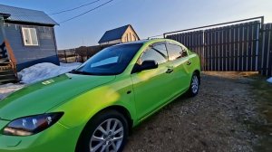 мазда 3 салатовая