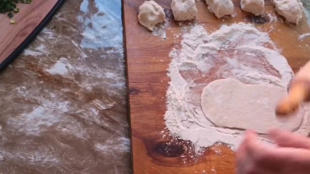 Лепёшки с зелёным луком