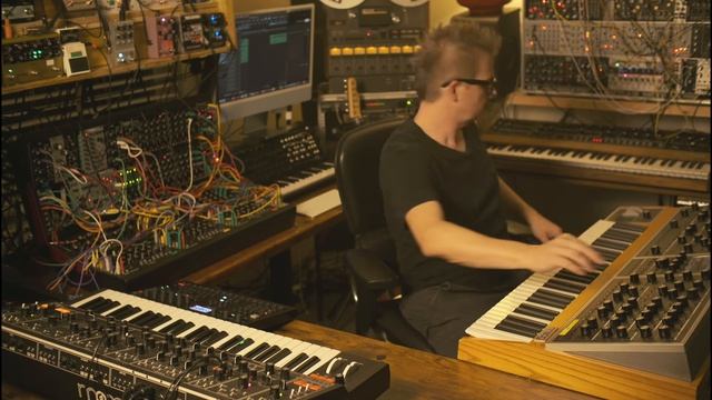 Miami Vice – Crockett’s Theme vs Caught In Joy ｜ Night Drive Analog Collection