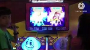 Kids Play Time: Hit The Beat Rhythm japanese Arcade Game: E.L. Versus Girls Piper & Rocky