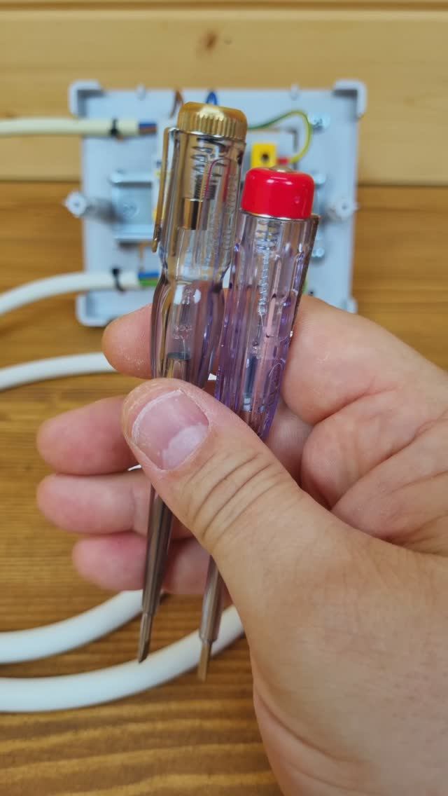 Индикаторная отвертка