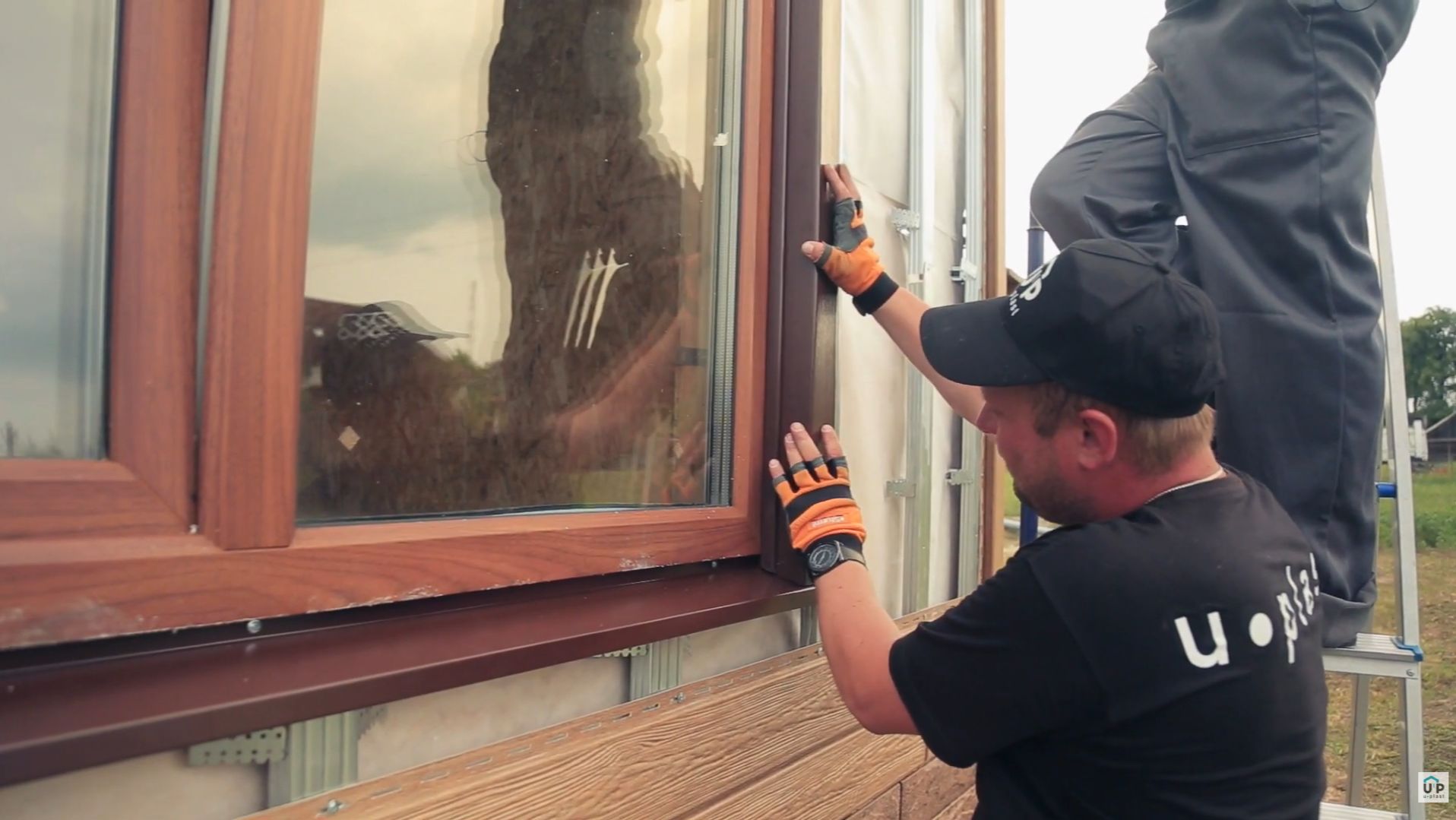 Обрамление окна сайдингом. Обход окна. Реальный опыт