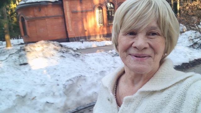 Кто они эти родители ? Очень богатые или очень глупые?