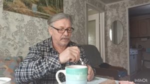 На пенсии в деревне. Жена уехала. Мой завтрак с вами