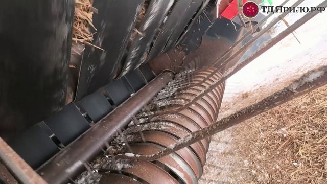 Проверка вязального аппарата и прокрутка пресс-подборщика Vicon RV 187