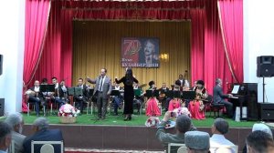 «Шоьллигимнинъ тавысы» 
поёт Яхъя Кудайбердиев.