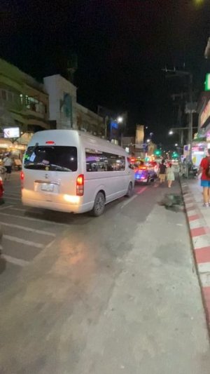 Прогулки по вечерним улицам Паттайи 3