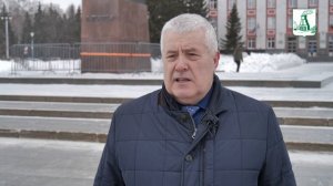 В Барнауле отремонтируют памятник Владимиру Ленина на площади Советов