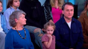 "С армии пошло" - в "Модном приговоре" муж героини признался, что стрижет жену дома