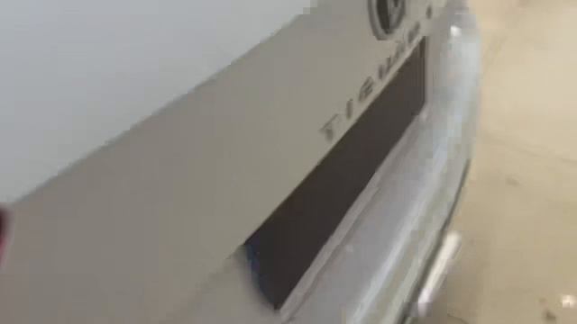 Volkswagen Tiguan L 2023 — обзор салона: кожа, экран 12, приборка 10.3, климат и фильтр ПМ2.5