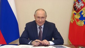 «Пора бы и прекратить»: Путин с иронией остановил рюмки в Крыму