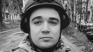 В Крыму вспоминают погибшего под обстрелом репортера "Известий" Александра Федорчака.