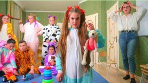 Леди Диана | ДИАНА ВЕРНУЛАСЬ В ДЕТСТВО! Детский сад в РЕАЛЬНОЙ ЖИЗНИ