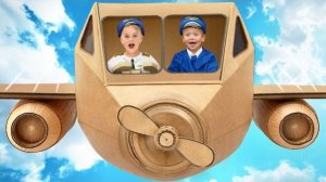 Детский челлендж с картонным самолётиком