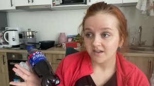 АСМР ПОЛУШЕПОТ  Наглый курьер