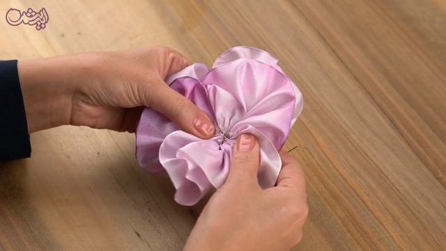 Нежные фиалки из лент: мастер‑класс по вышивке