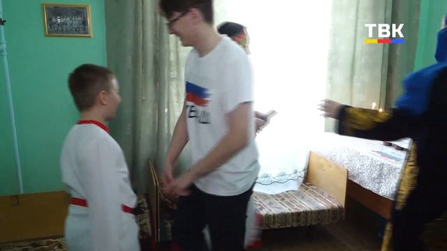 От чувашских костюмов до татарской кухни: семьи Искитима сразились в этно‑квесте «Культурный код» смотреть онлайн