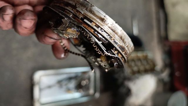 Рено Логан,последствия стука в двигателе .ч2