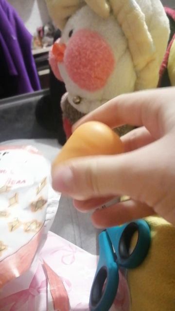 Подарок Милке на восьмое марта. Распаковка бокса. Мини влог