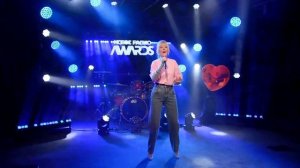 Валерия: лайв-сет на Новое Радио AWARDS | «Исцелю», «Ты с небес», «Маленький самолёт», «Часики»