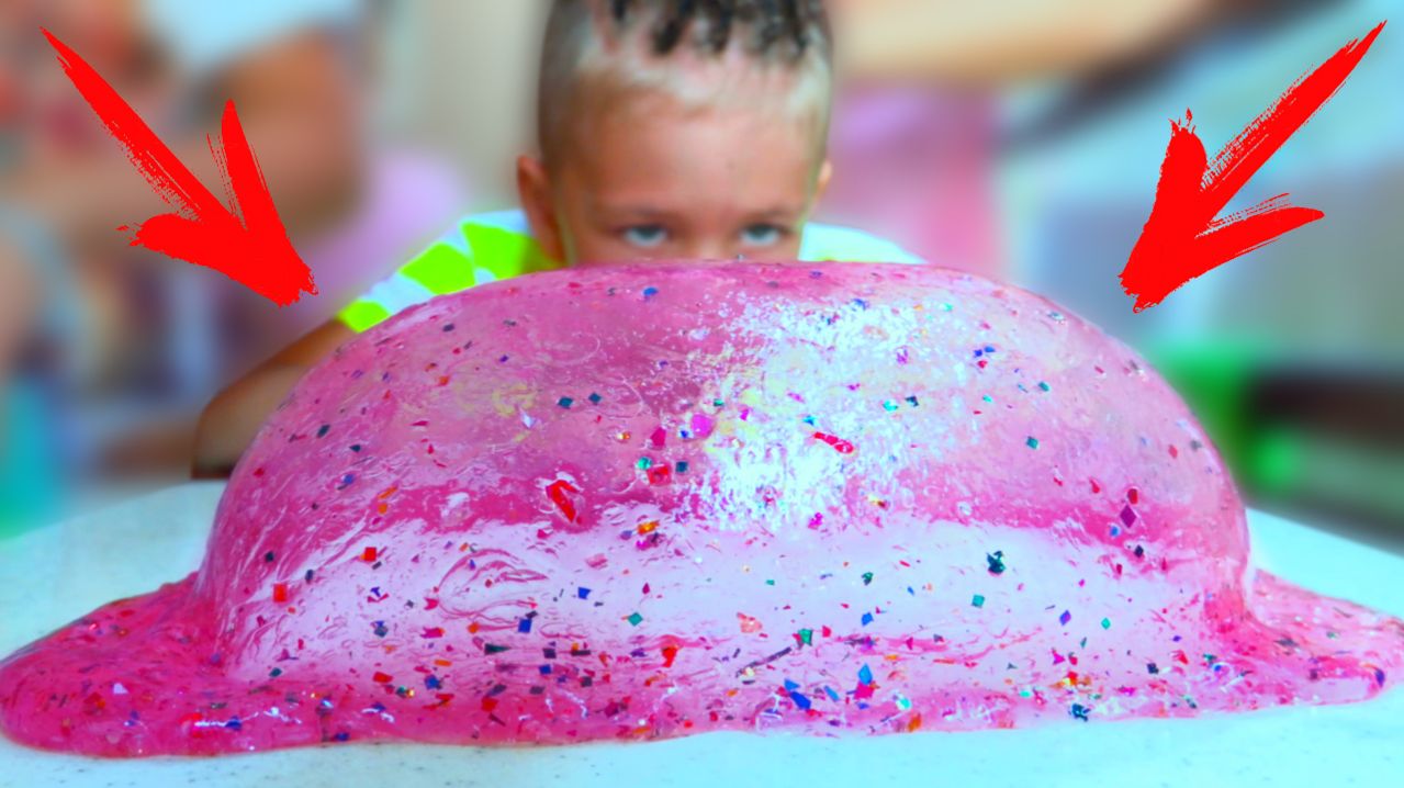 ДЕТИ СДЕЛАЛИ ОГРОМНЫЙ СЛАЙМ! МУЛЬТИК ПРО ХЕЛПИКА! РОМА И ХЕЛПИК 94 СЕРИЯ