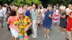 Ноги Сами Идут в Пляс!