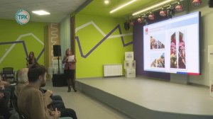 Скульптор Денис Стритович представил  стелу «Новомосковск – город трудовой доблести»