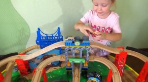 Настя и Патруль строят город!