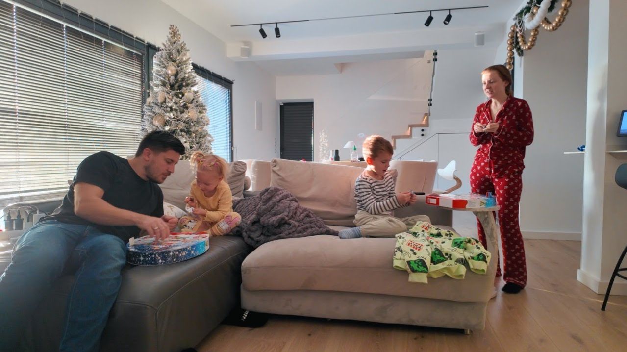 VLOG: УТРЕННИЙ КАЛЕНДАРЬ! САМЫЕ ЛУЧШИЕ ДЕТКИ! 03.12.25