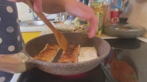 Сыр в лаваше на сковороде: хрустящие пирожки и мои весенние посадки томатов 🍅🧀