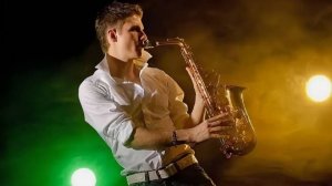 ПЕСНЯ: "Ты для меня осталась загадкой".