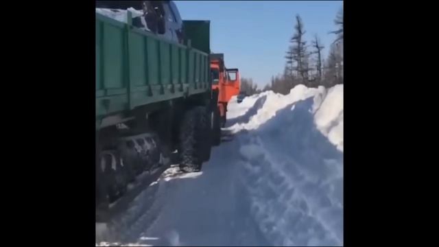 Бездорожье СЕВЕРА..ПАрням респект!!!(8)
