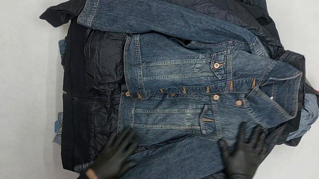 Куртки весна-осень взрослые  секонд оптом 3 пак