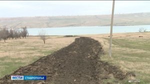 В Ставрополе под контролем пожарных выжигают сухую траву