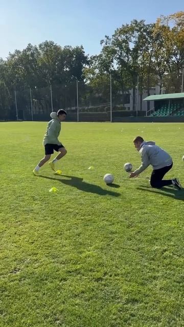 Передача в одно касание боковые перемещения ассист