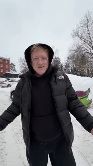 Тесла замёрзла зимой под снегом ???