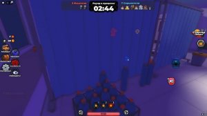 СТРАШНЫЕ ПРЯТКИ ПРЕДМЕТАМИ В ROBLOX