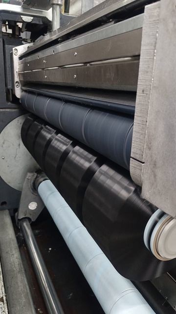 Производство трудновоспламеняемой полиэфирной нити