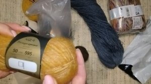 Небольшой обзор пряжи!
Всё это будущие носки 🧦