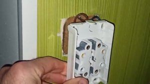 Установка розетки накладной (наружной). Быстро и просто