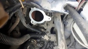 смена термостата на ларгусе