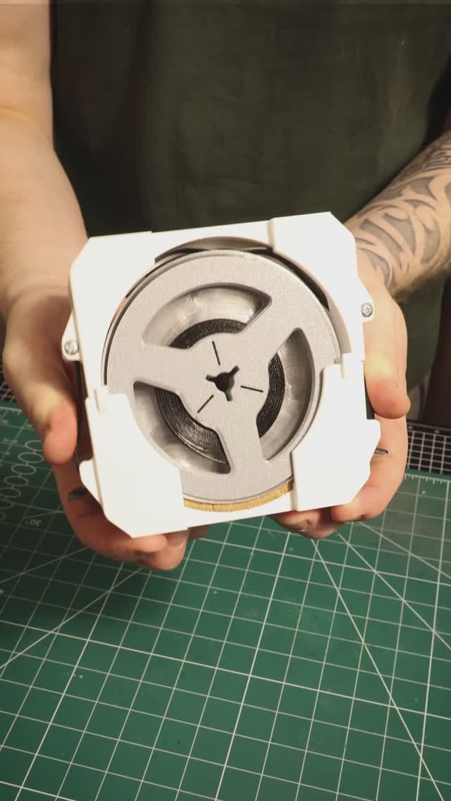 Макетирую кейс ретро-кинолент | Процесс P005