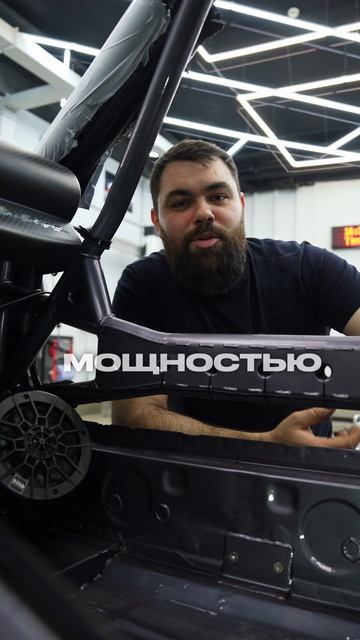 Не секрет, что некоторые из наших пилотов ставят себе фоновую музыку для заездов 🎧