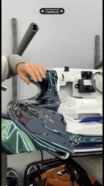 Меняем цвет автомобиля с помощью переклейки. Как вам цвет?